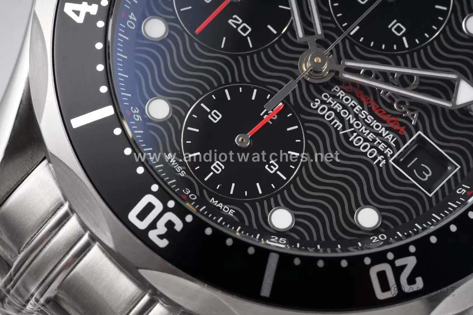 Seamaster Diver 300m Chronograph Black Dial on Bracelet - Image 5