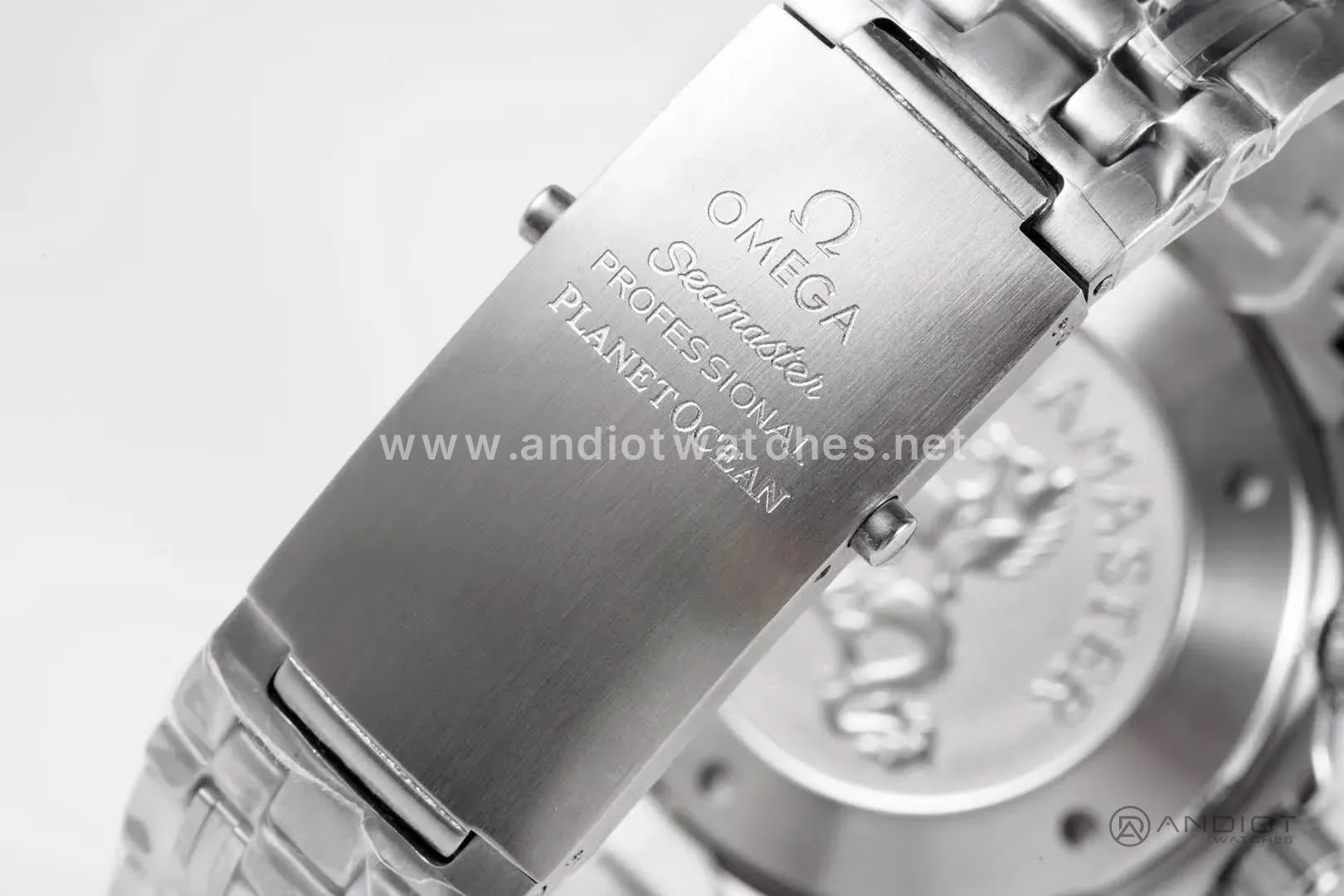 Seamaster Diver 300m Chronograph Black Dial on Bracelet - Image 6