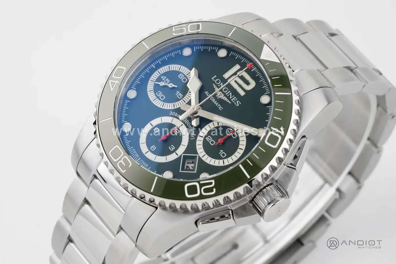 Hydroconquest cadran vert sur bracelet – Image 2