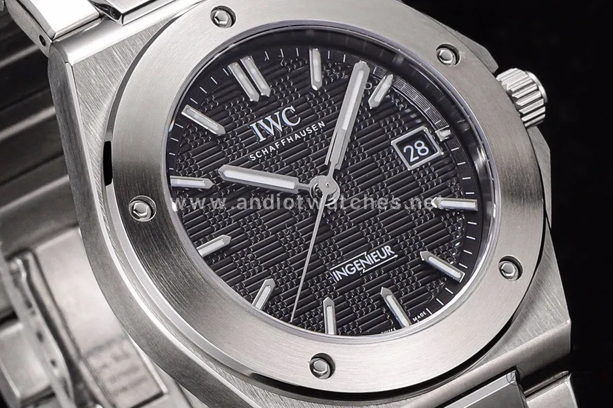 Ingenieur IW328901 Black Dial Automatic 40