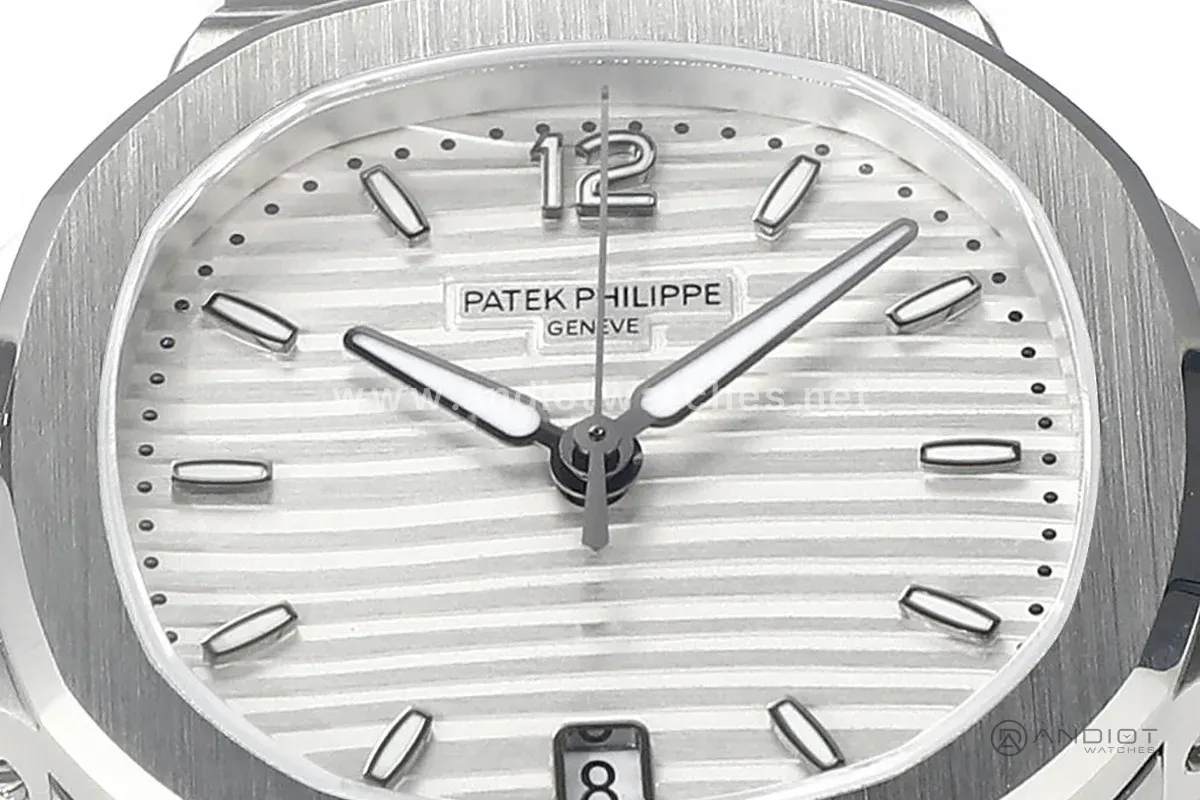 Nautilus 7118/1A-010 White Dial