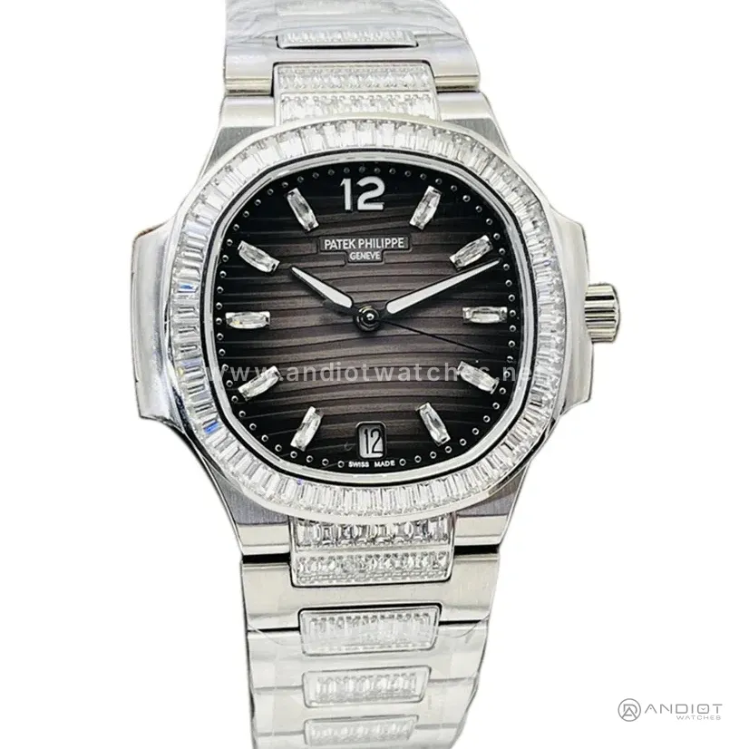 Nautilus 7118 Grey Dial with Diamond Markers
