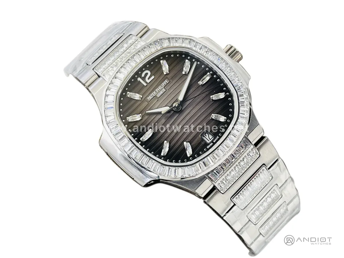 Nautilus 7118 Grey Dial with Diamond Markers