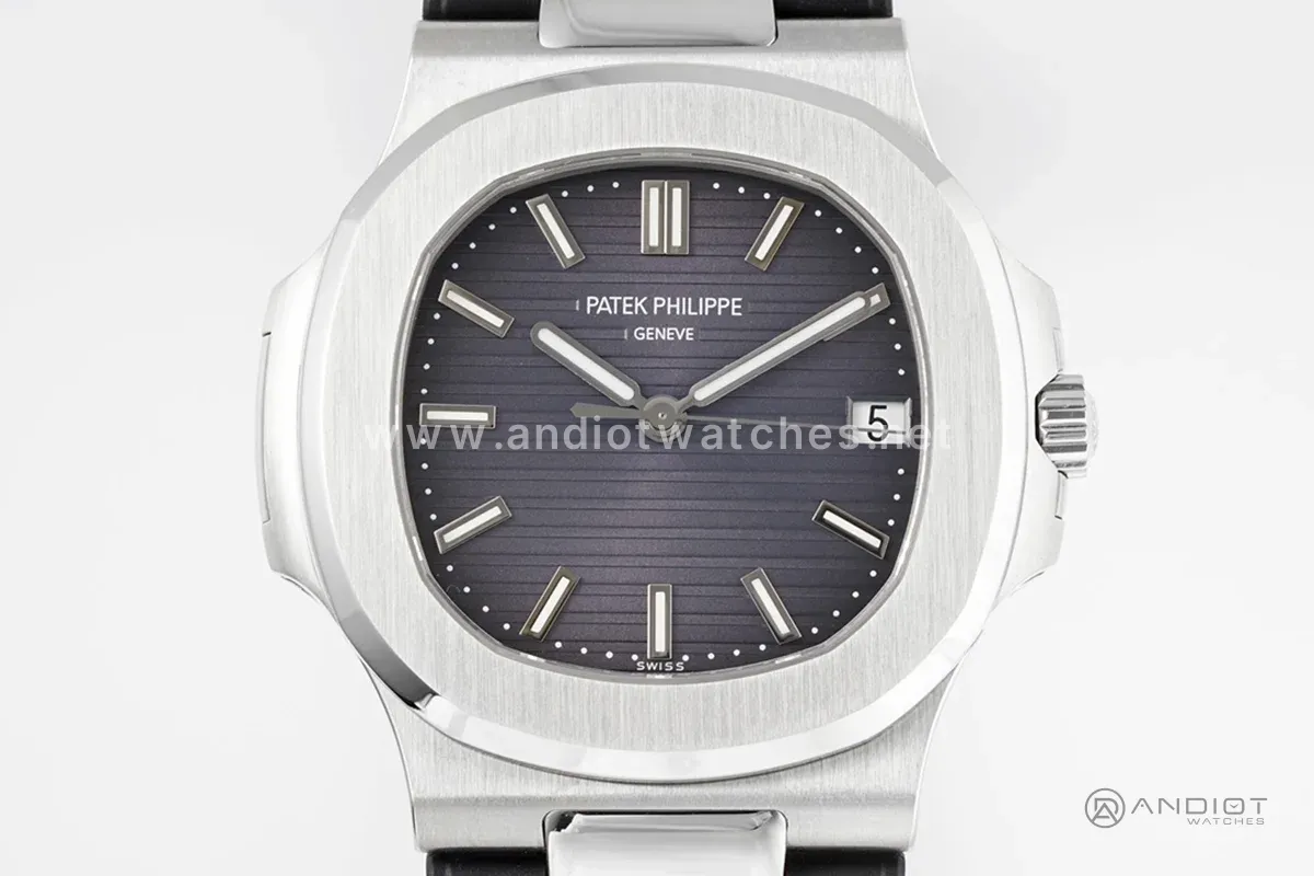 Nautilus Jumbo 5711/1A Grey Dial on Rubber Strap