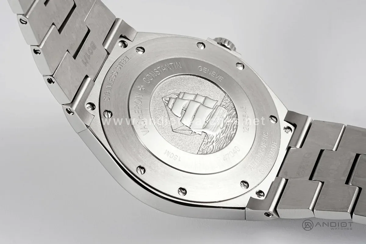 Overseas Automatic 47040 Black Dial in Steel