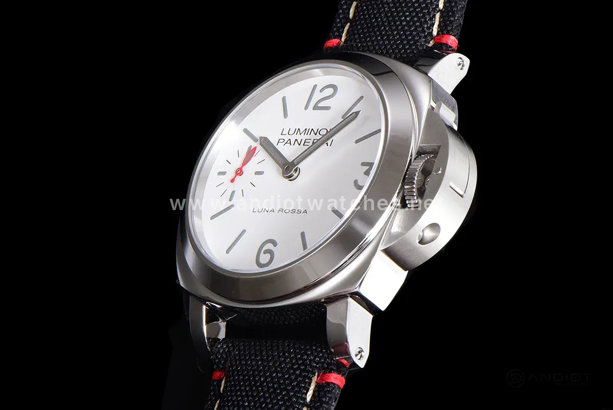 PAM1342 Luminor Luna Rossa 44mm