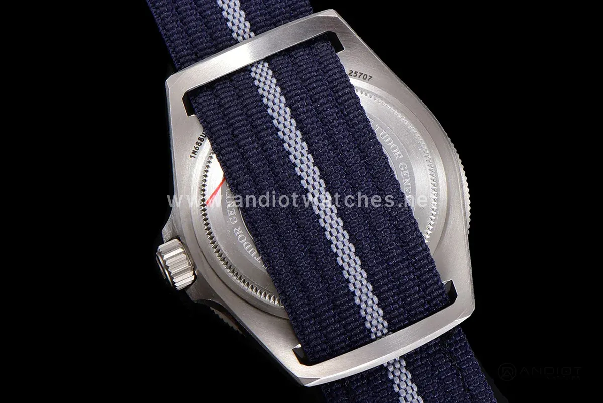 Pelagos FXD Ref. M25707B/24-0001