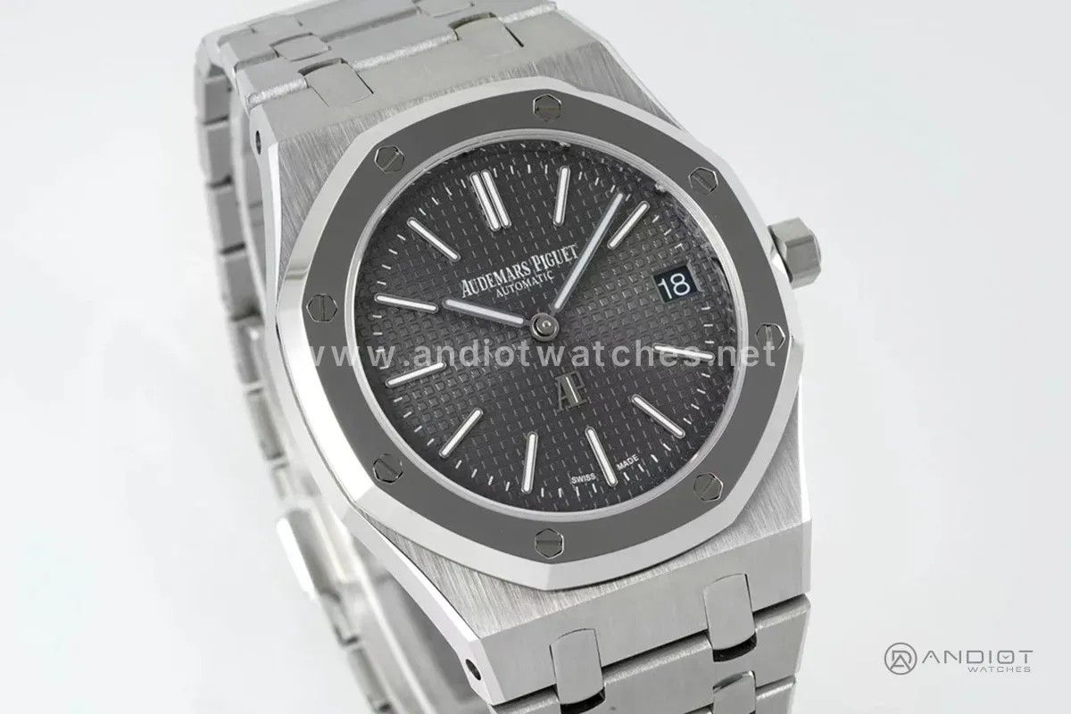 Royal Oak 15202 Grey Dial in Steel