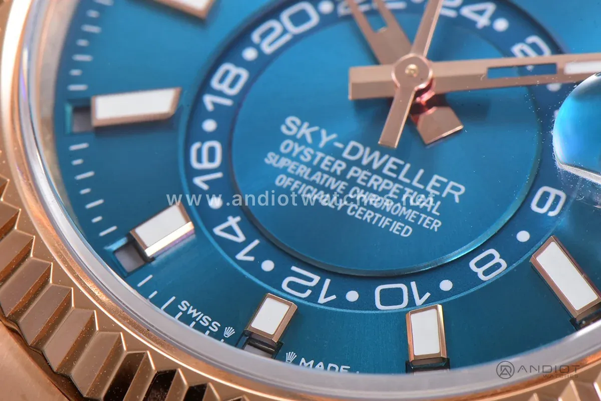 Sky-Dweller 336935 Blue-Green Dial in Everose Gold